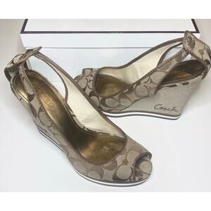 Coach Tarrah Signature Canvas Wedge Heels Khaki/Natural Size 8.5